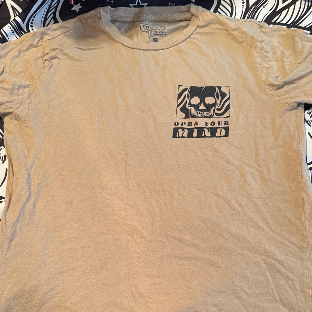 Open Your Mind Skull Graphic Tee - Beige